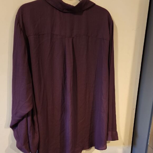 Torrid Harper Style  Purple Long Sleeve Button Down Shirt Size 4 - Picture 4 of 4